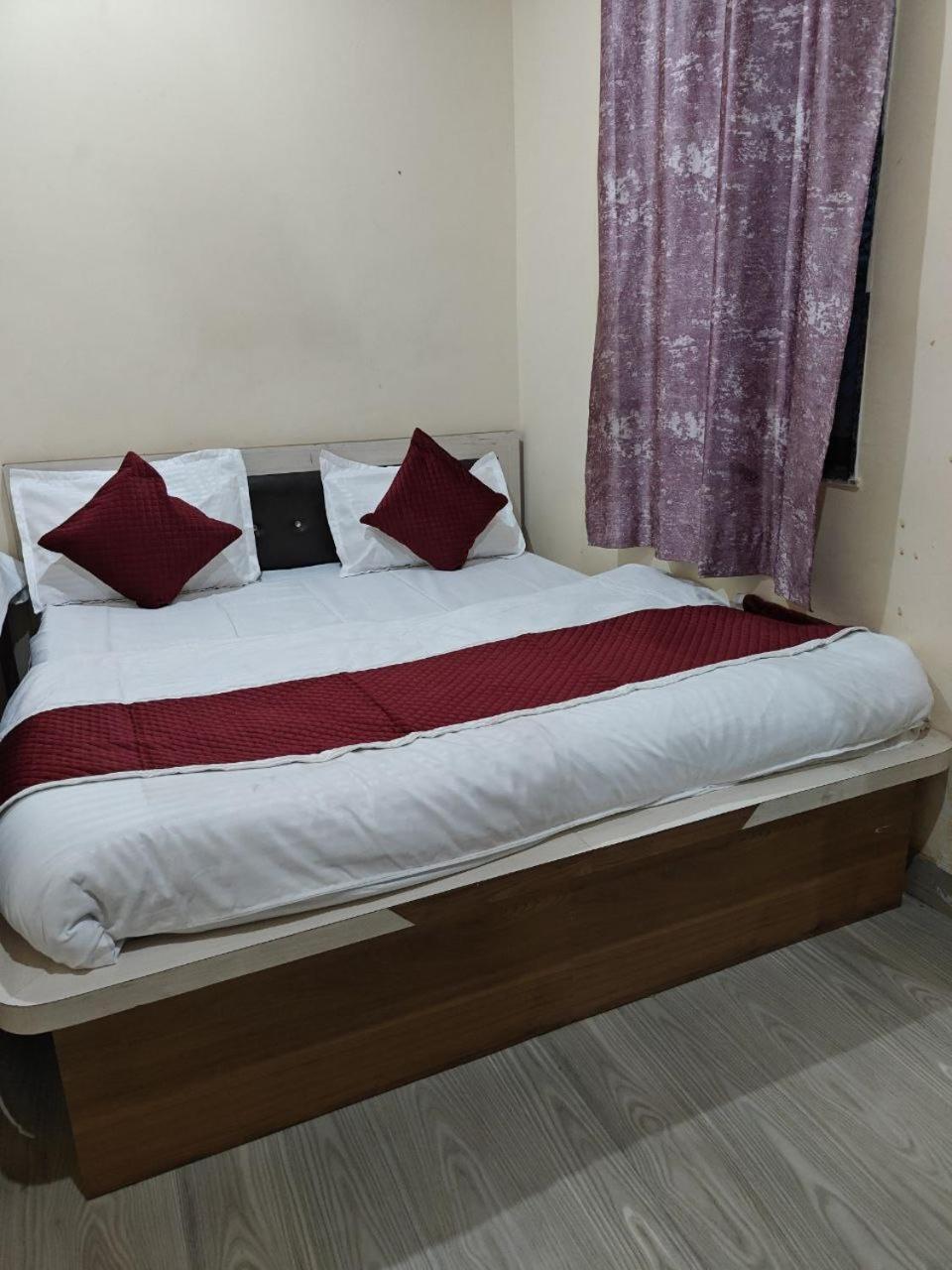 Hotel Shyam Sarover And Restaurant Ringas Luaran gambar