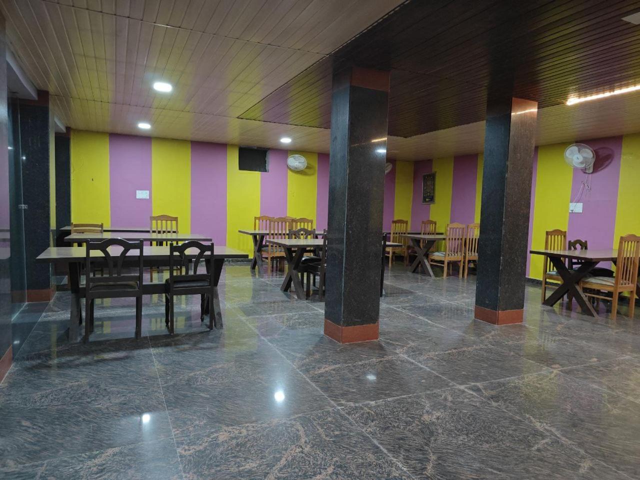 Hotel Shyam Sarover And Restaurant Ringas Luaran gambar
